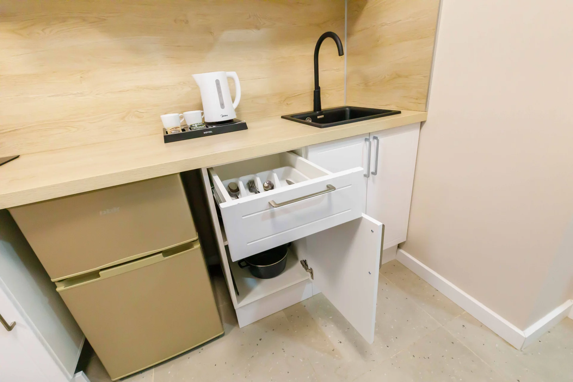 Inndays Apartments - миниатюра 12