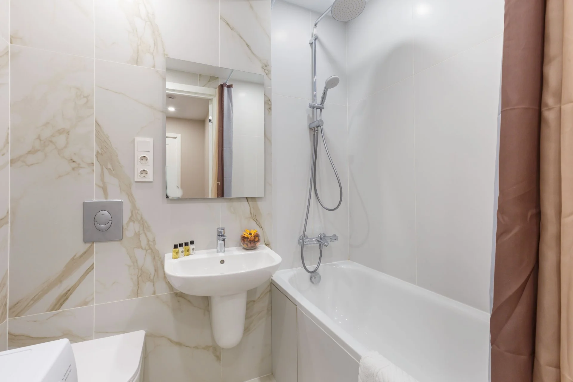 Inndays Apartments - миниатюра 4