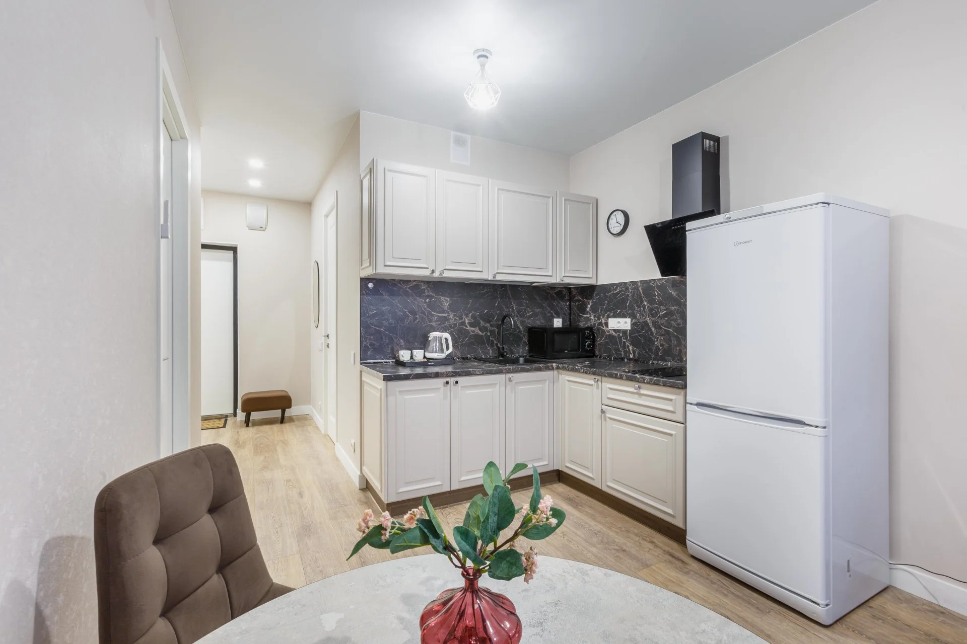 Inndays Apartments - миниатюра 8