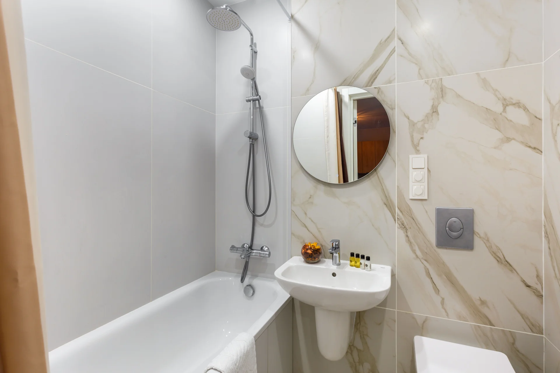 Inndays Apartments - миниатюра 12