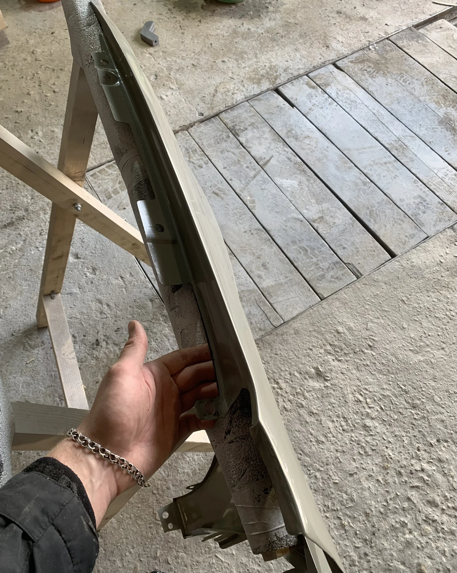 Переднее правое крыло Volkswagen polo sedan 5 - миниатюра 5