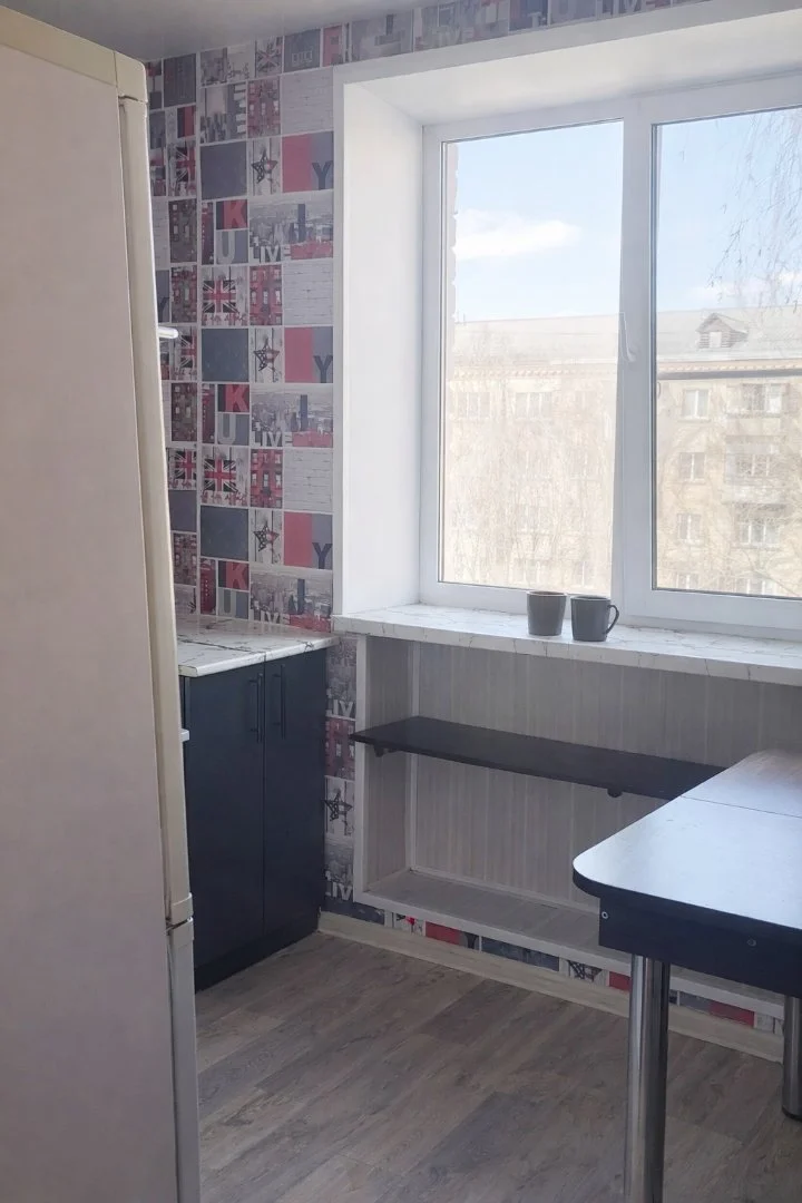 Сдам 2-х комнатную квартиру на длительный срок - миниатюра 2