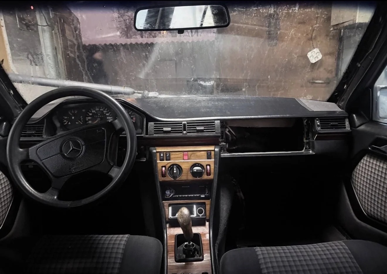 Mercedes-Benz E-Class, 1994 w124 m111 2.0 - миниатюра 17