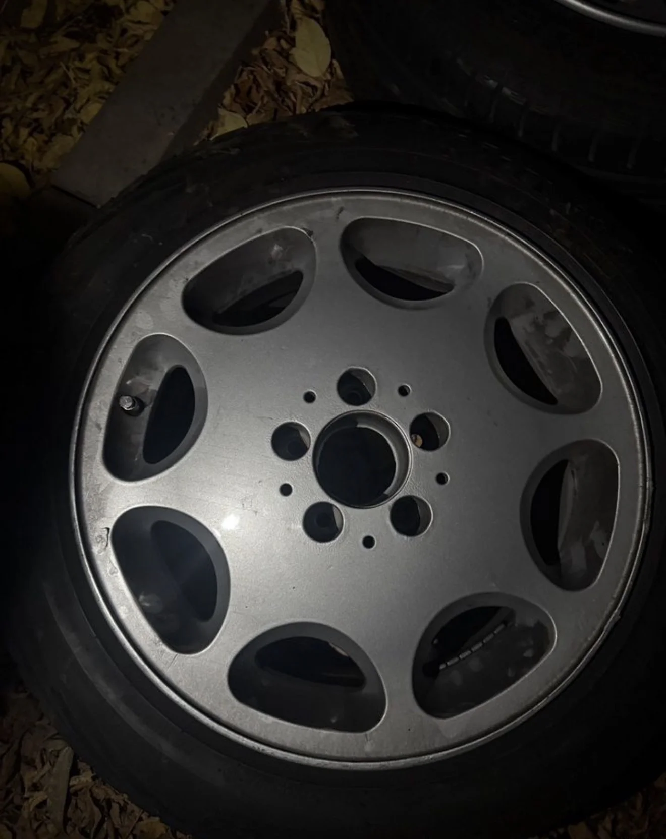 Комплект колес Ромашки R16 на Mercedes W124 E500 - миниатюра 10