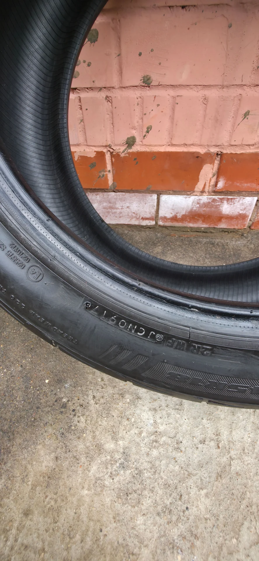 Летние шины 255/45 r18 Bridgestone - миниатюра 6