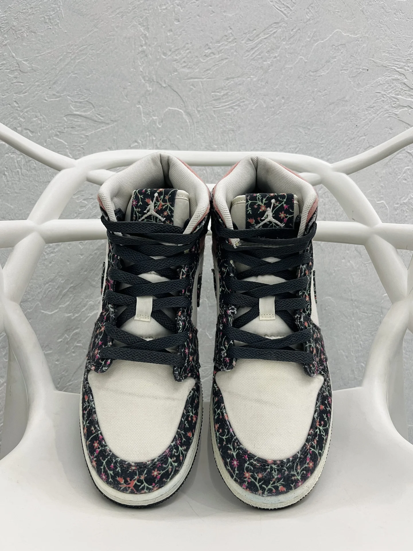 Кроссовки Nike Air Jordan 1 - миниатюра 2