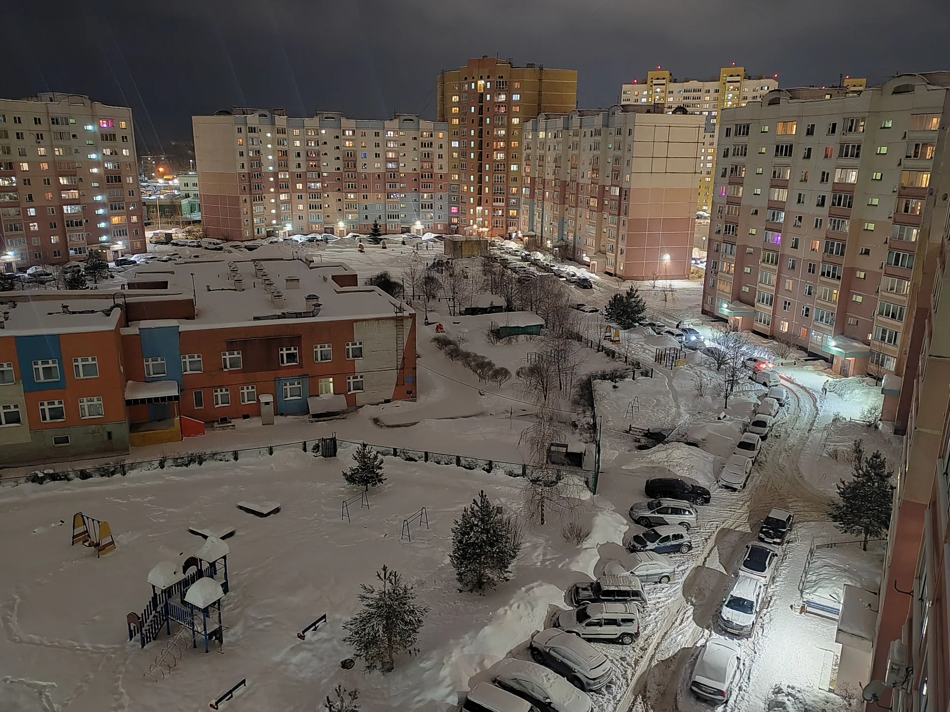 В продаже просторная трёхкомнатная квартира - миниатюра 16