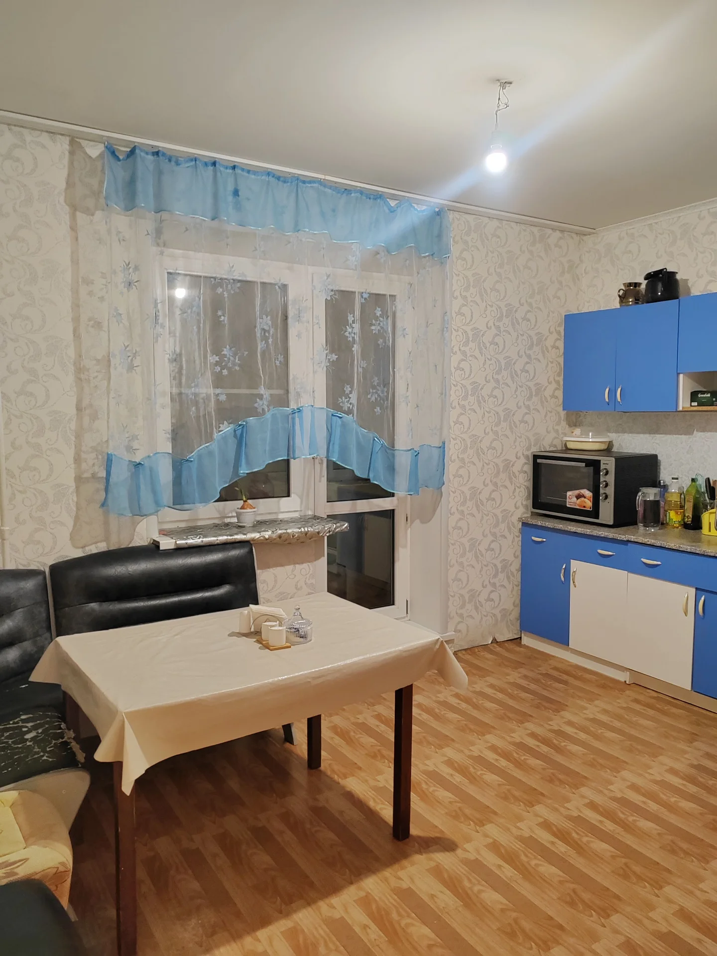 В продаже просторная трёхкомнатная квартира - миниатюра 17