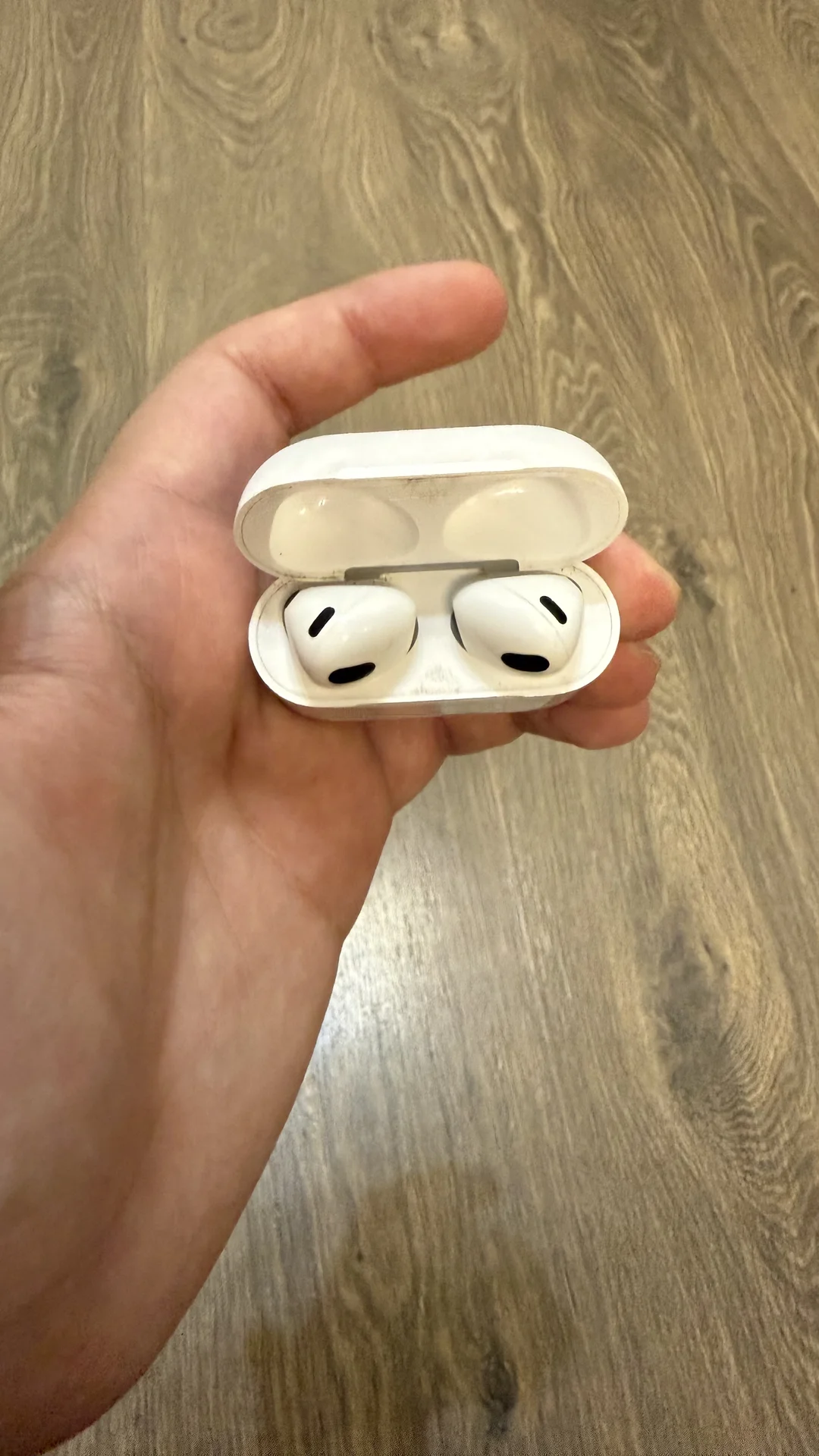 Apple AirPods 3 - изображение 1
