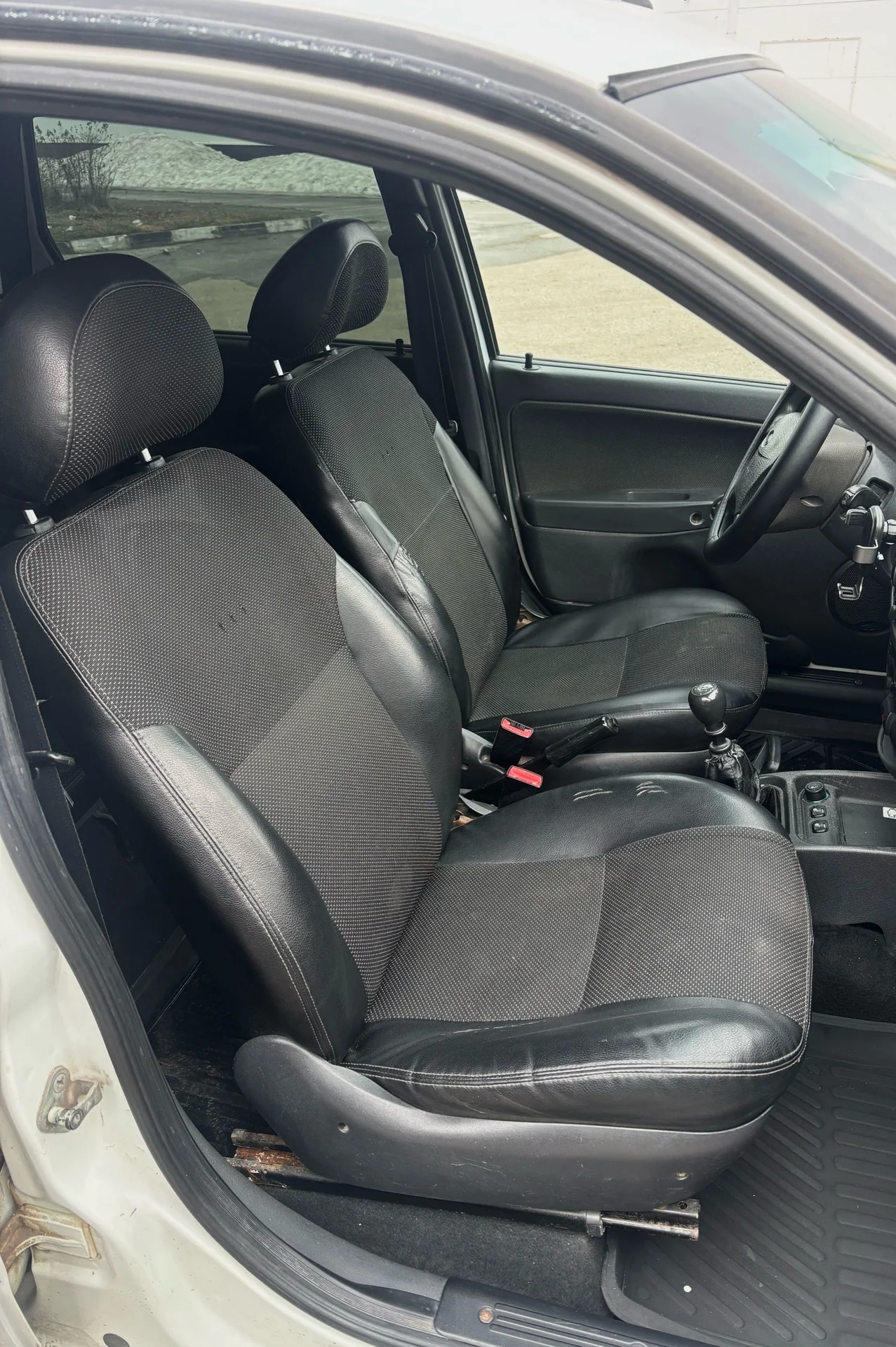 Lada Kalina 2012 - миниатюра 10