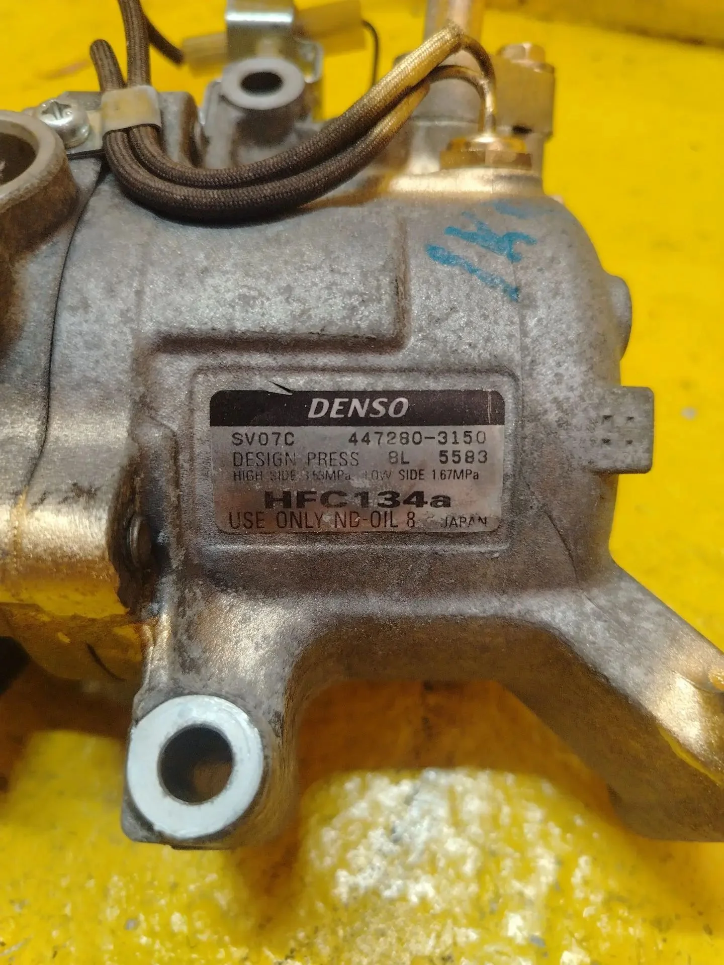Компрессор кондиционера Toyota PASSO KGC10 1KR 200 - миниатюра 4