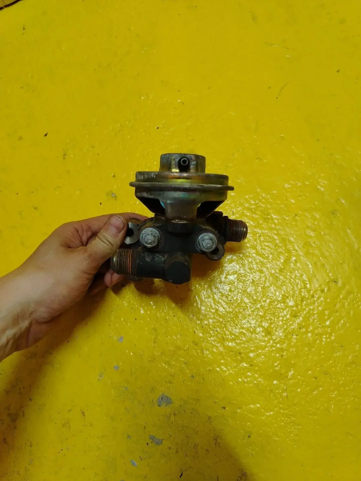 клапан EGR nissan QG15 QG18 1.5 1.8 de ниссан qg15 - миниатюра 2