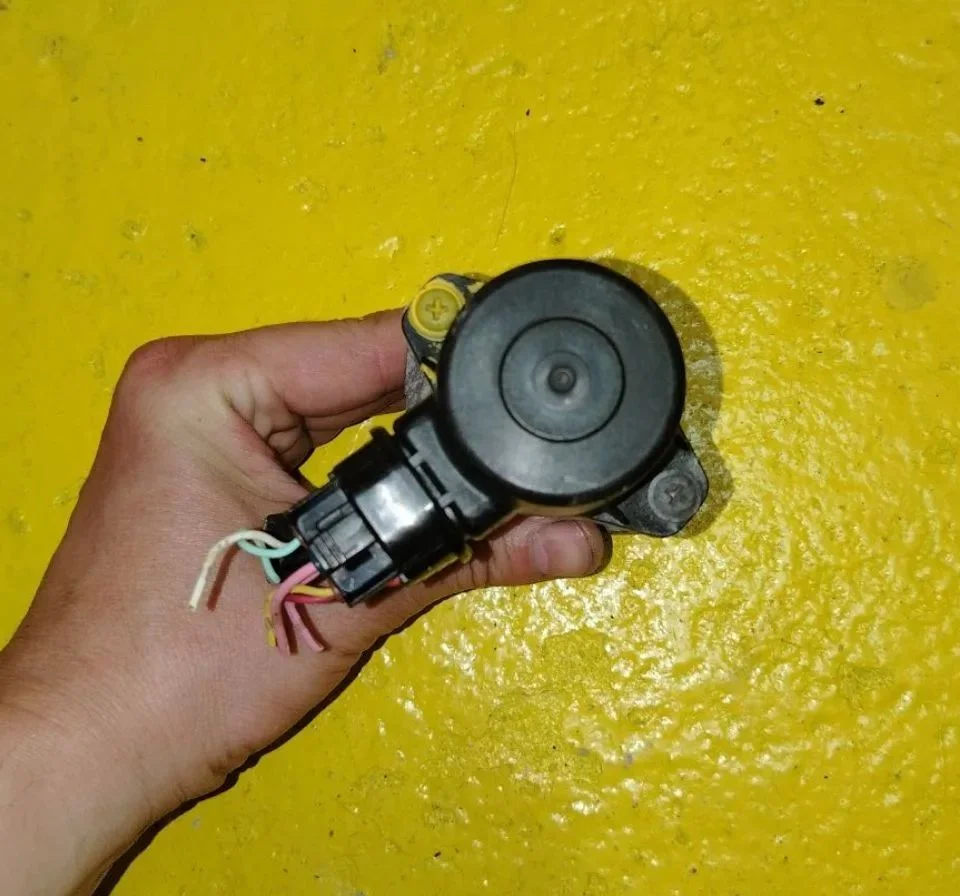 Клапан EGR Toyota Passo DBA-KGC10 1KR-FE 25620-400 - миниатюра 3