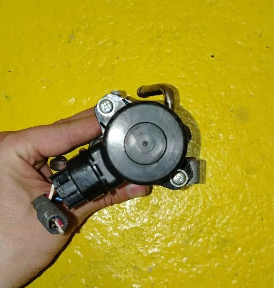Клапан EGR TOYOTA CAMRY AVV50 2AR-FXE (контракт) д - миниатюра 4