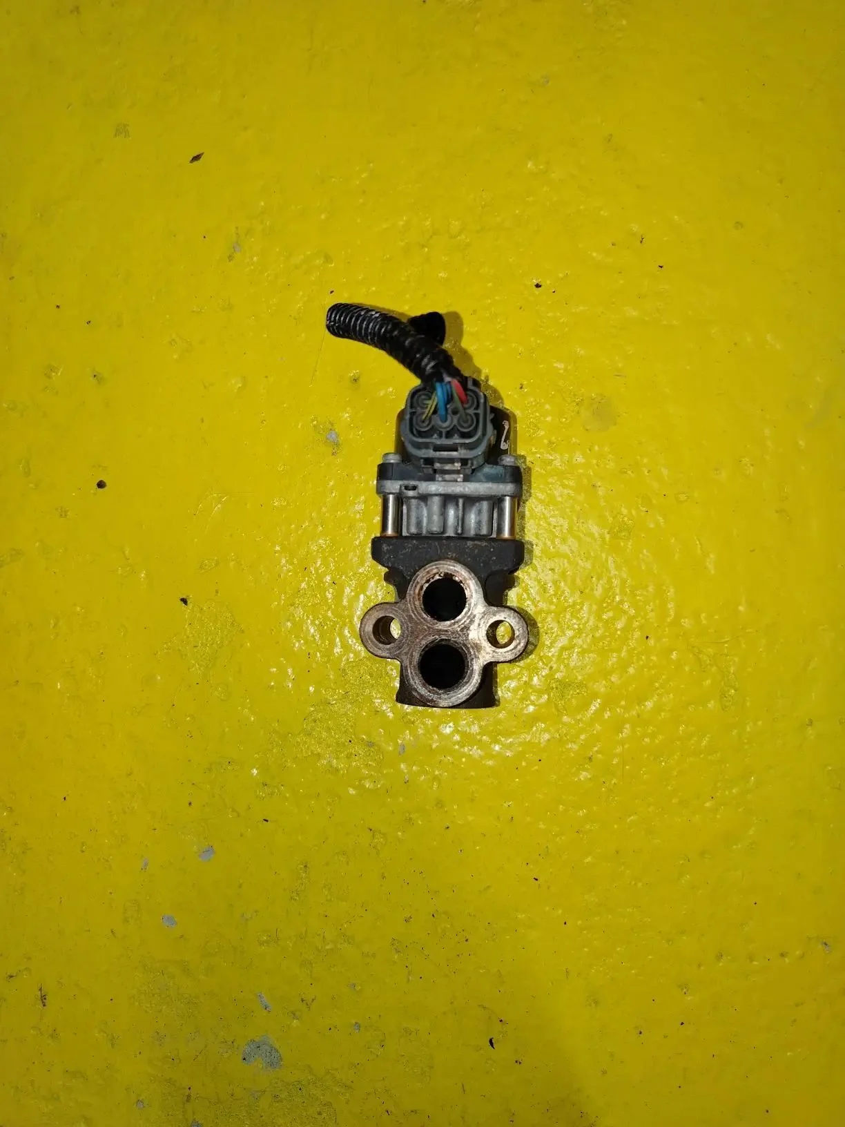Клапан Егр egr датчик 2.5 EJ25 subaru 
14710-AA670