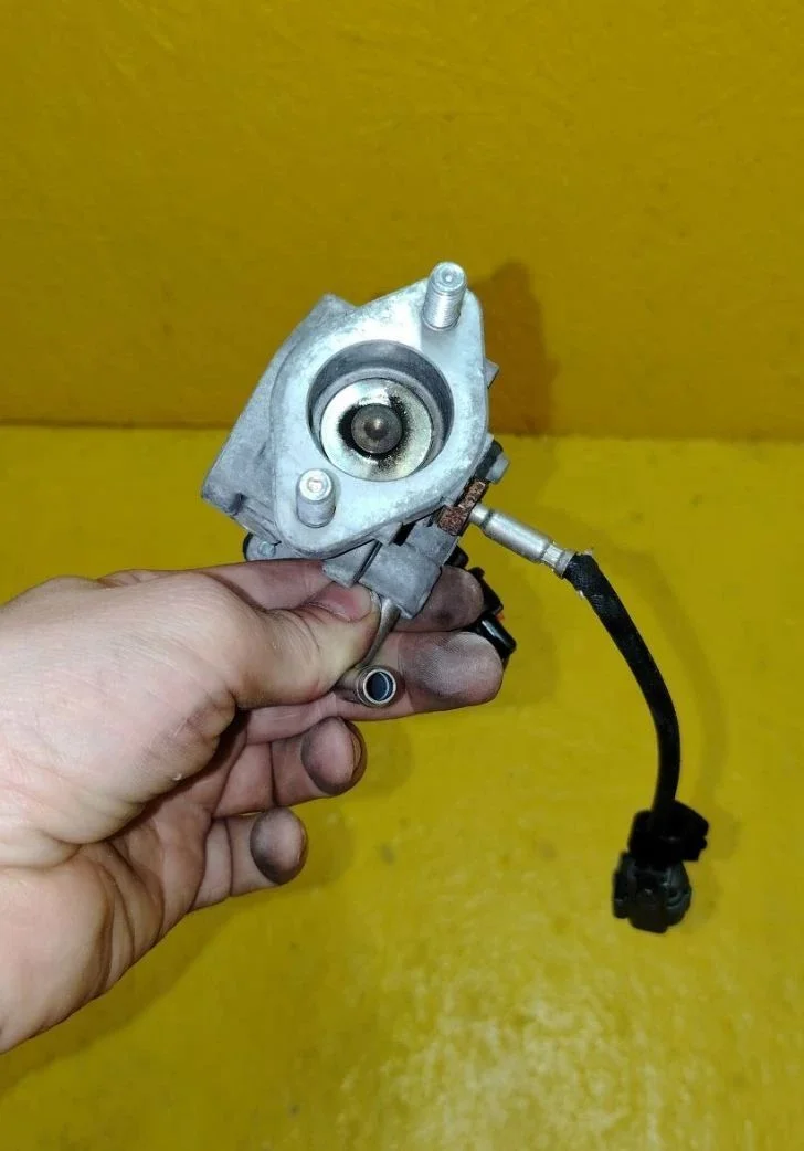 Клапан EGR датчик егр TOYOTA тойота VITZ SCP90 2SZ - миниатюра 3