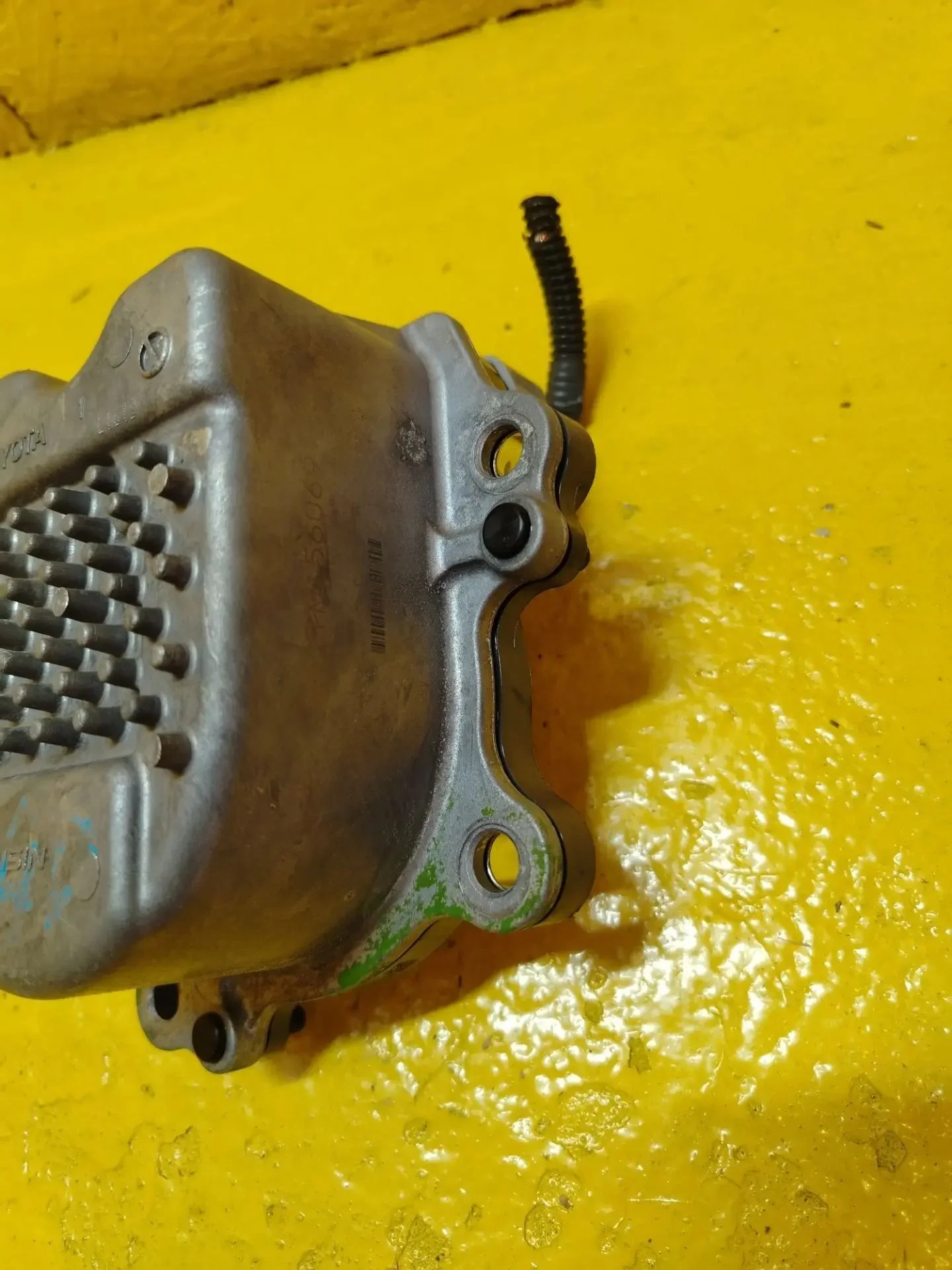 Помпа насос электрическая 2.5 2AR-FXE hybrid toyot - миниатюра 2