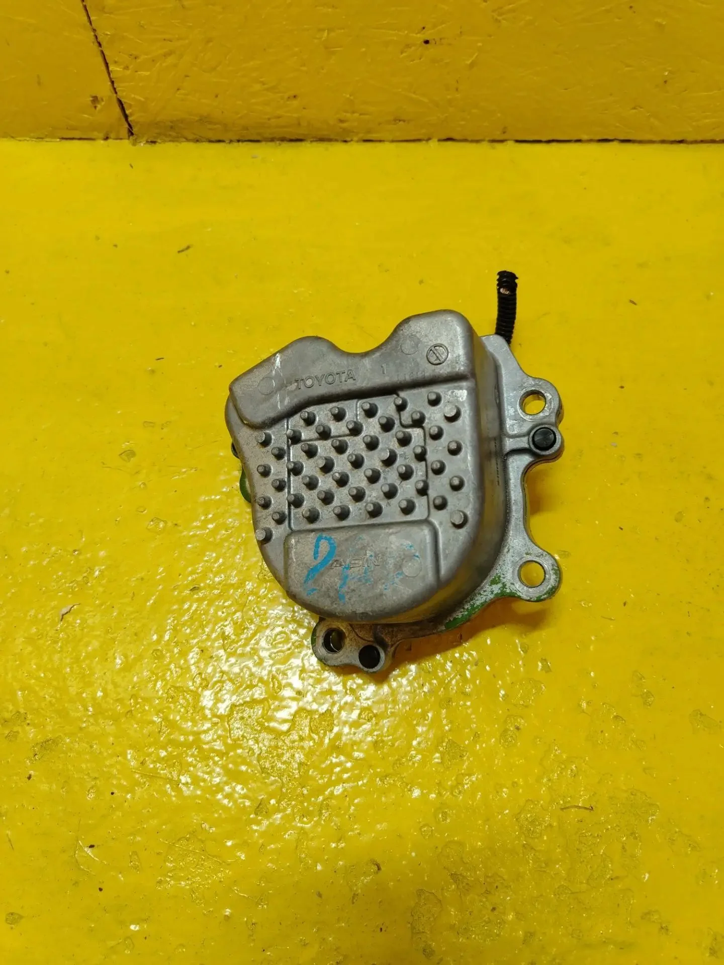 Помпа насос электрическая 2.5 2AR-FXE hybrid toyot - миниатюра 7