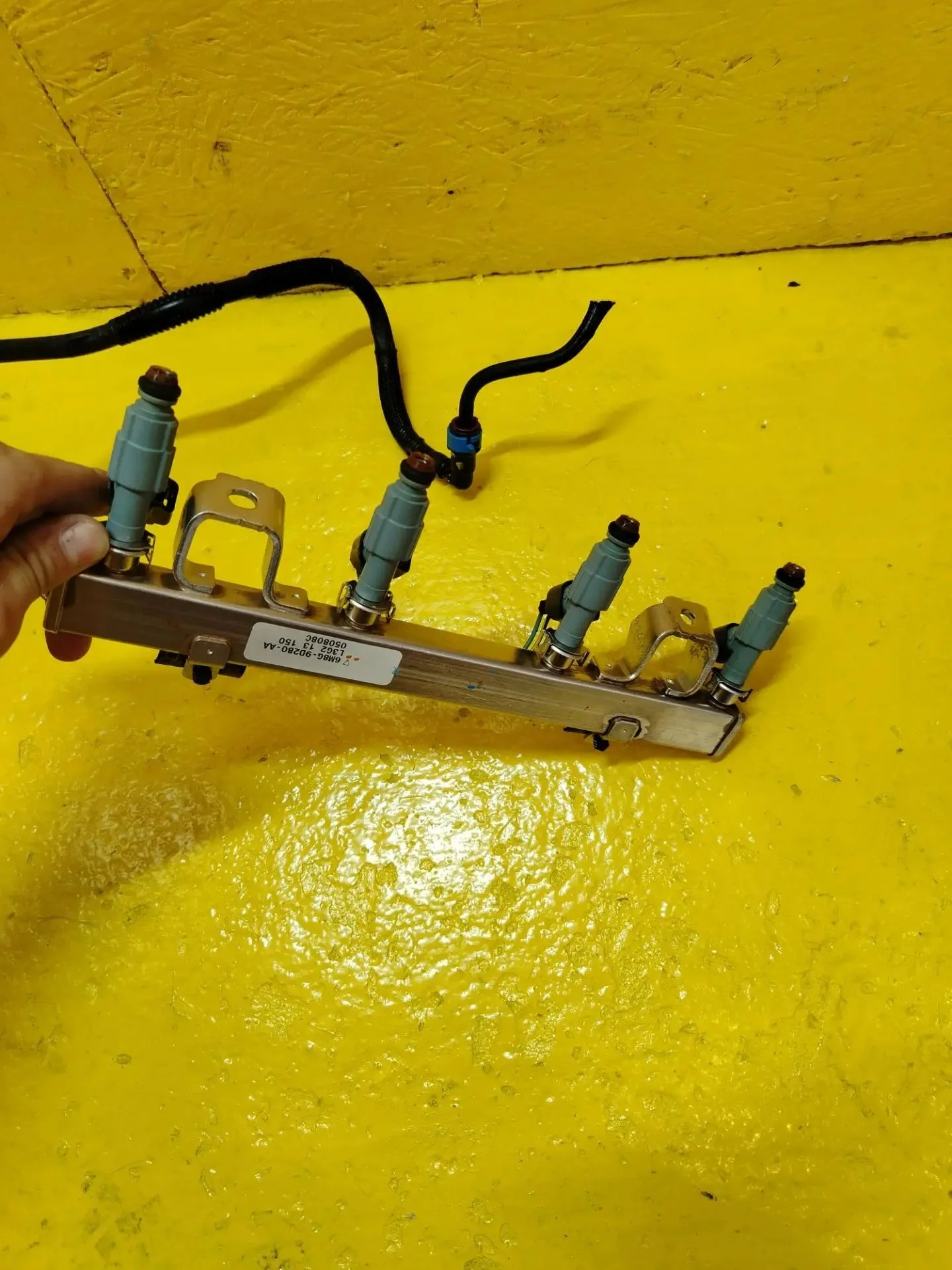 Форсунка топливная 1.8 2.0 L8 LF DE MAZDA МАЗДА
LF - миниатюра 3