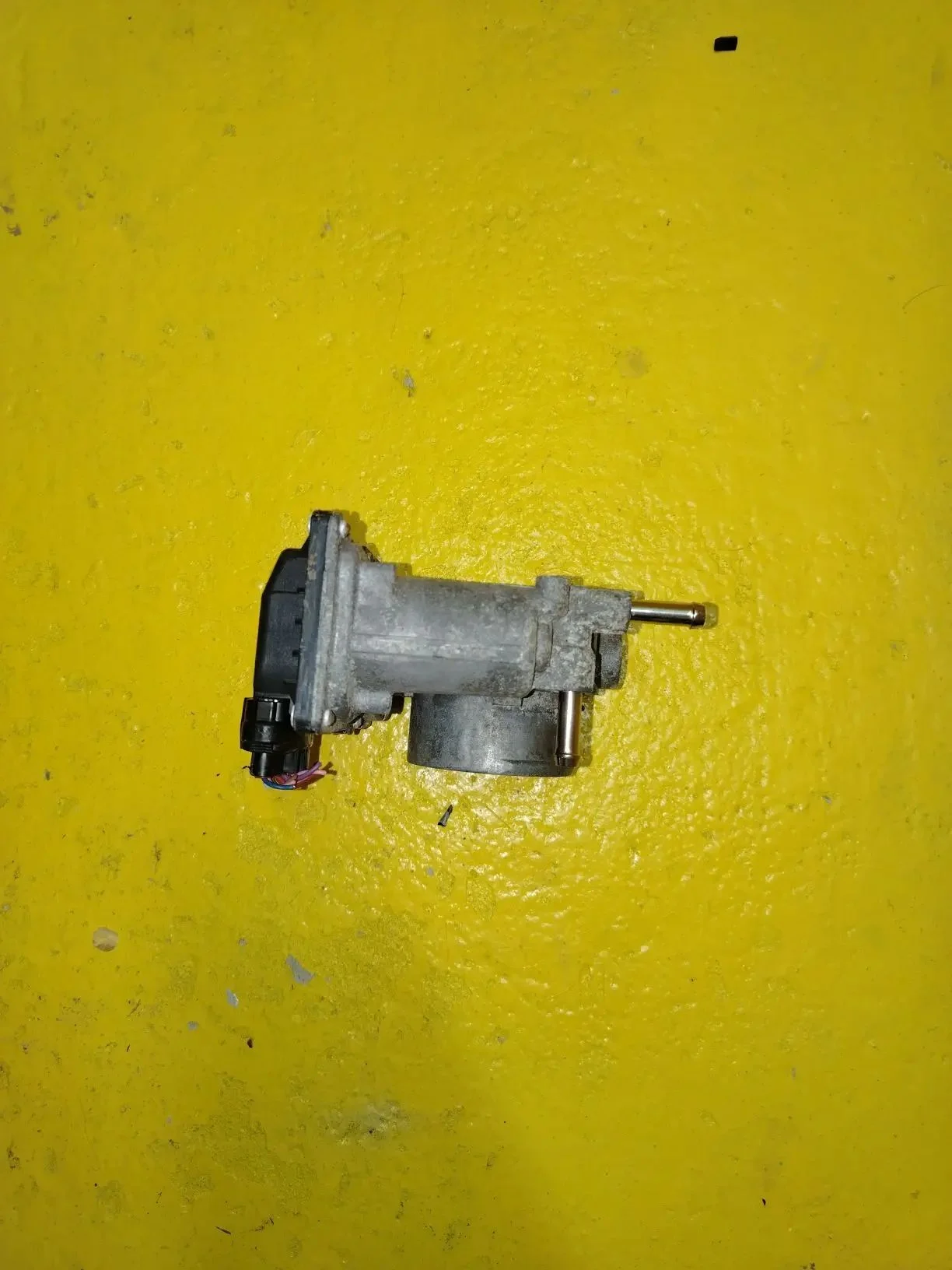 Дроссельная заслонка Toyota Auris ZRE151 1ZRFAE (к - миниатюра 4