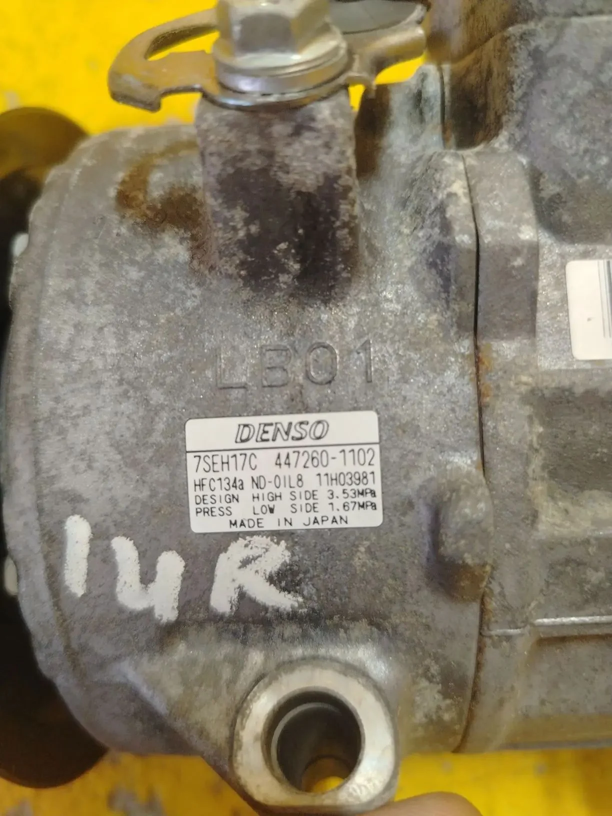 Компрессор кондиционера 4.6 1UR-FSE LEXUS LS460 - миниатюра 7