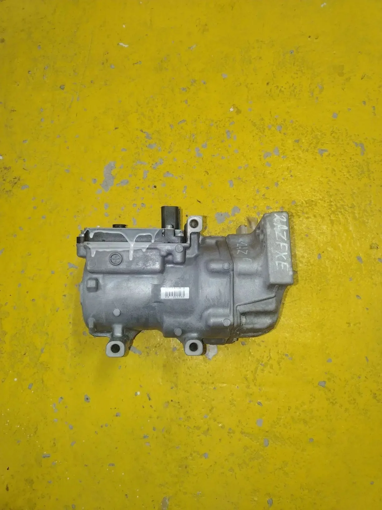компрессор кондиционера 2.4 2AZ-FXE 2AZFXE TOYOTA - миниатюра 5