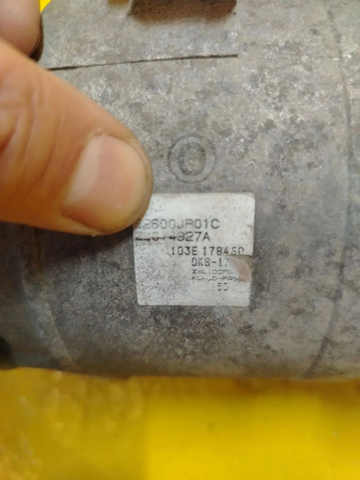Компрессор кондиционера 2.5 VQ25 DE VQ25DE NISSAN - миниатюра 4
