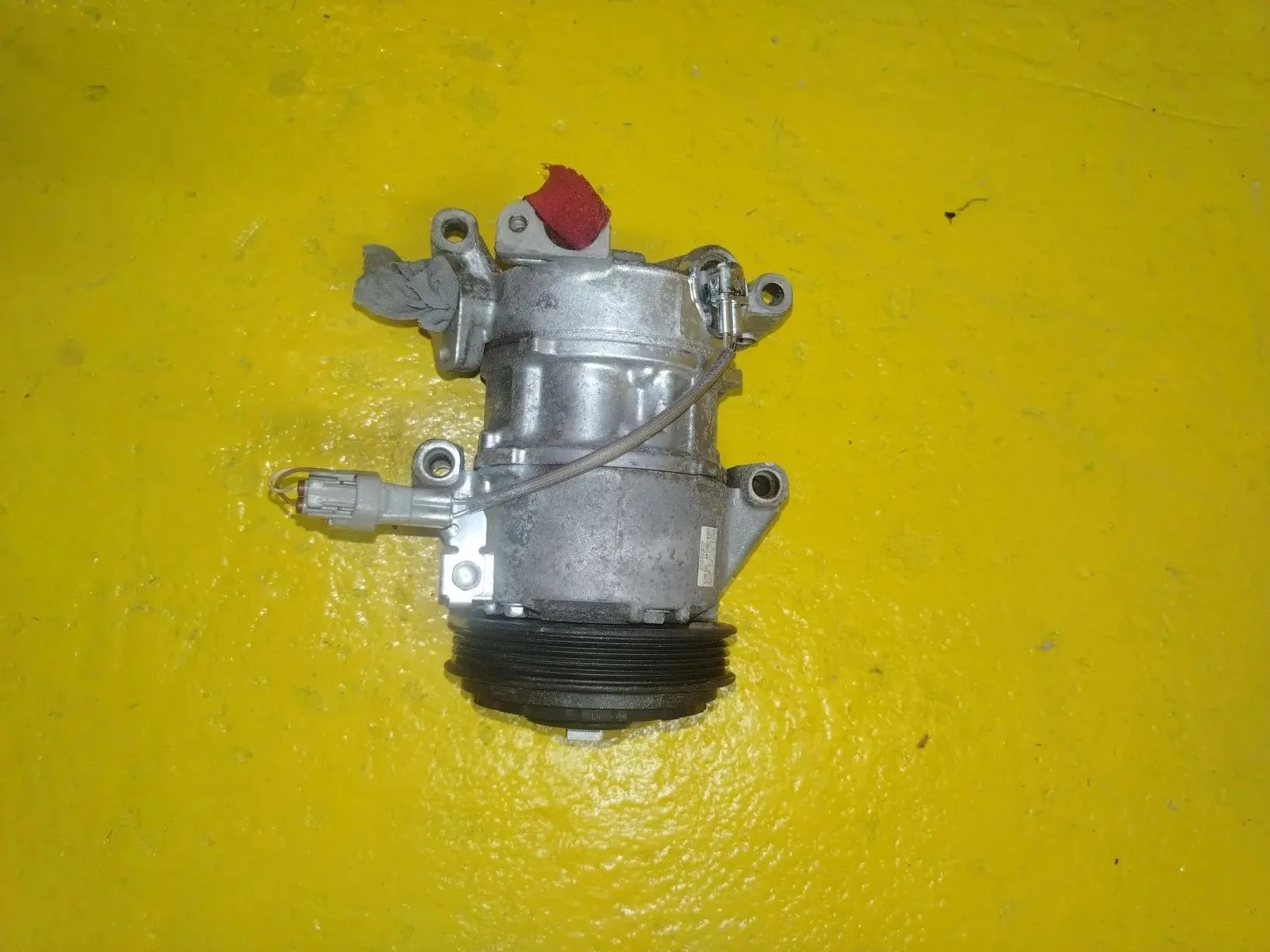 Компрессор кондиционера Toyota 1.5 1NZFE 1NZ-FE
- изображение 1