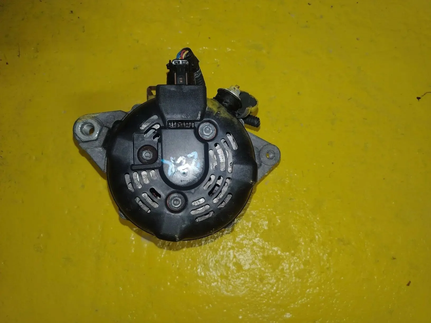 Генератор 1.6 1.8 1ZR 2ZR TOYOTA ТОЙОТА 100A
1ZR-F - миниатюра 4