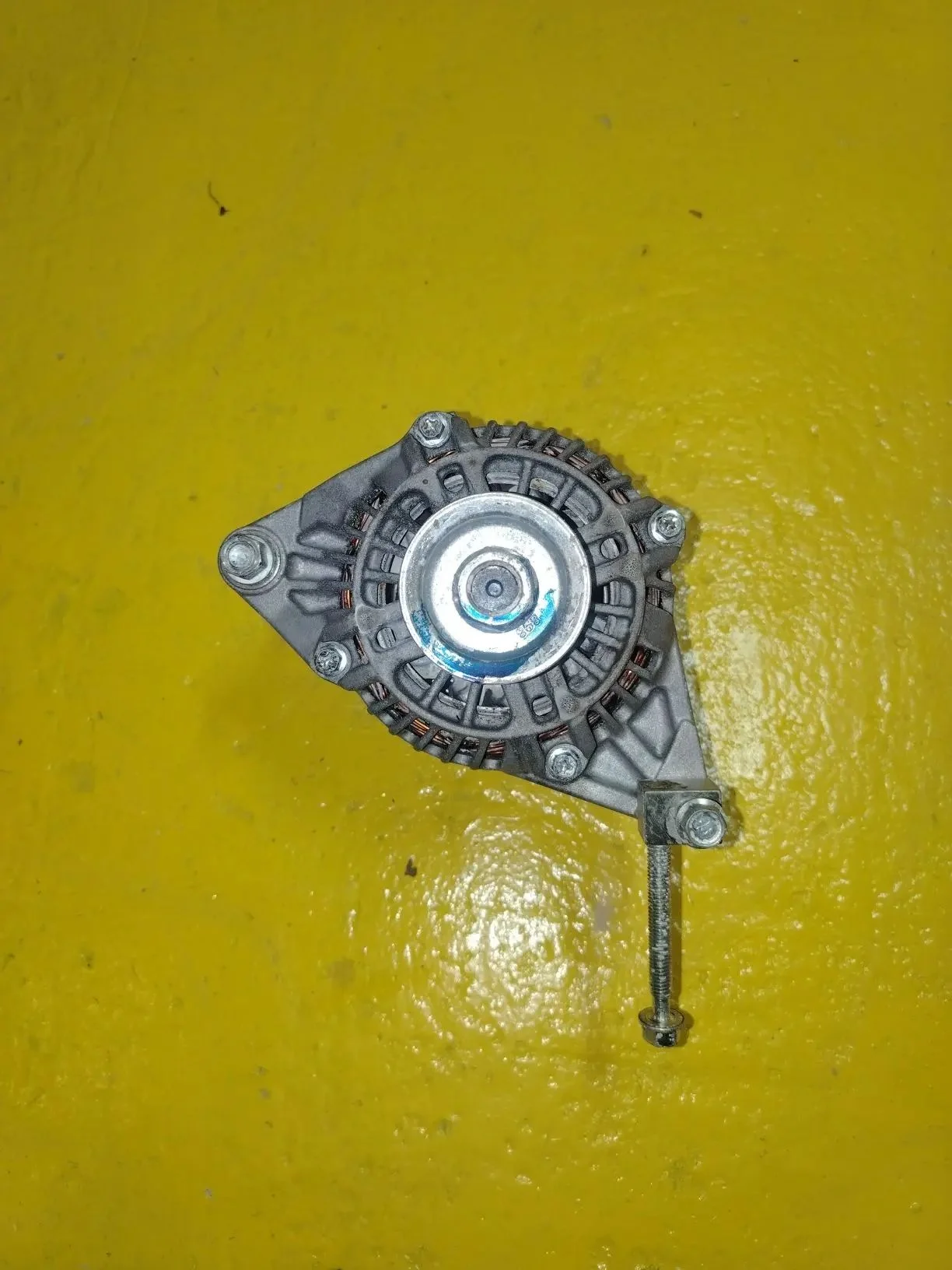 Генератор 1.3 4G13 1.5 4G15 1.6 4G18 mitsubishi - миниатюра 3