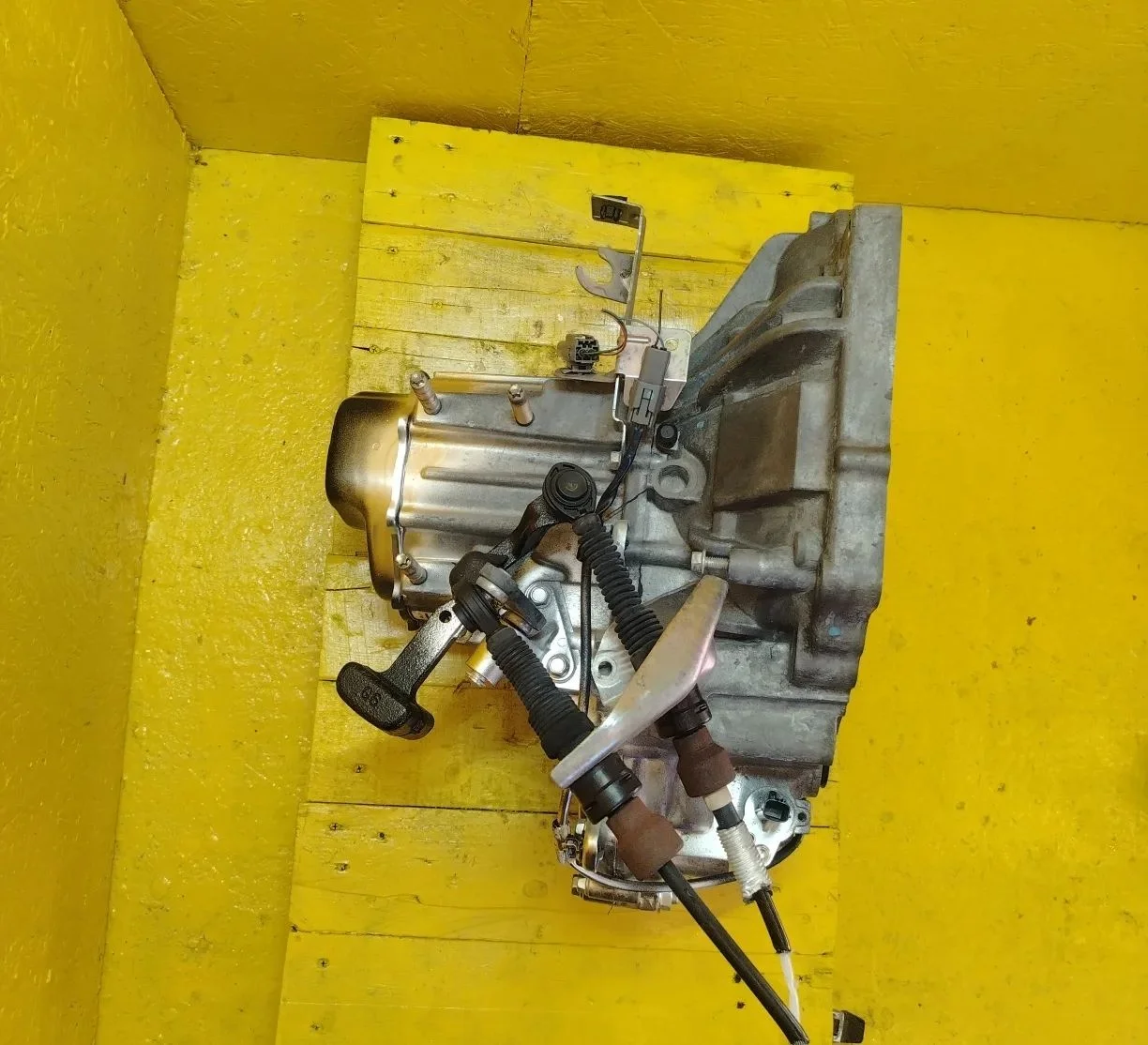 Мкпп 1.3 1.5 1.6 ZJ ZY Z6 MAZDA мазда
Мкпп механич - миниатюра 2