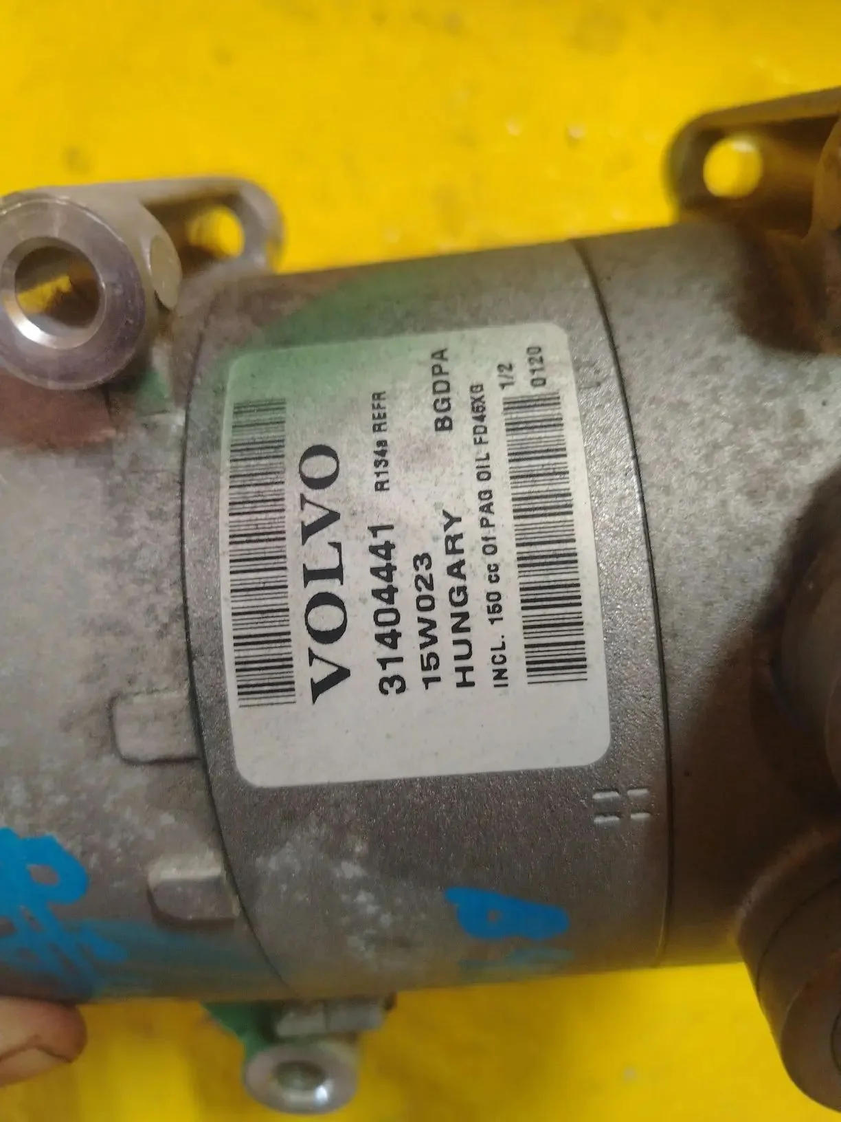 Компрессор кондиционера Volvo V70 B4164T 2014 (кон - миниатюра 2