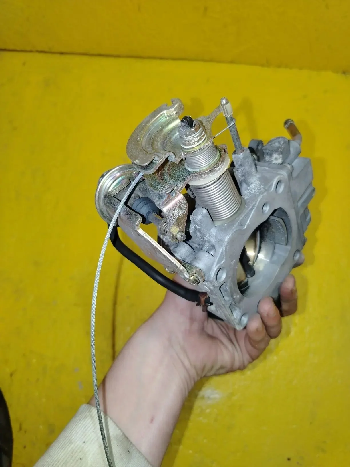 Дроссельная заслонка 2.0 SR20 DE SR20DE ниссан NIs - миниатюра 2