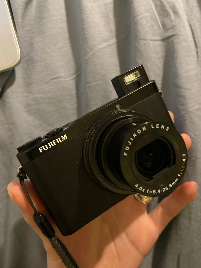 Fujifilm XQ2 - компактный уличный друг - изображение 1