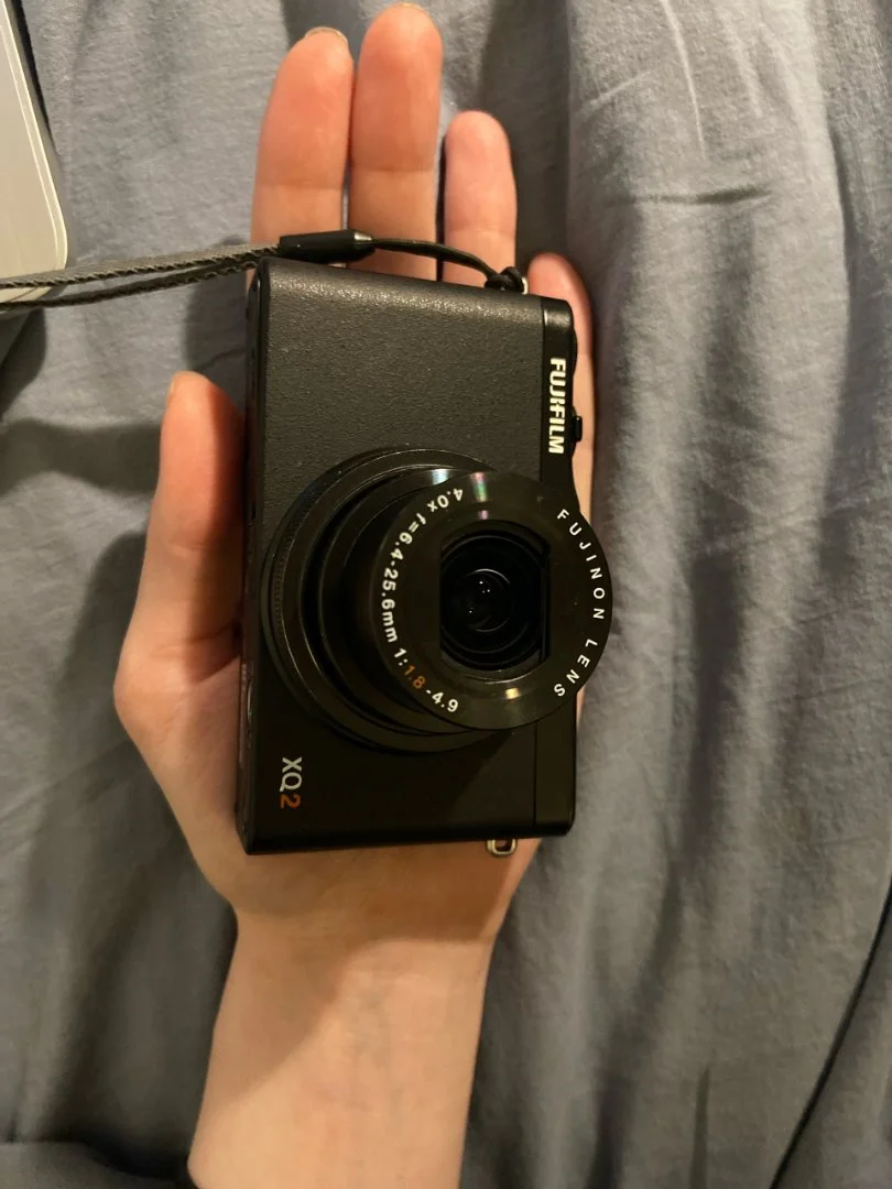 Fujifilm XQ2 - компактный уличный друг - миниатюра 4