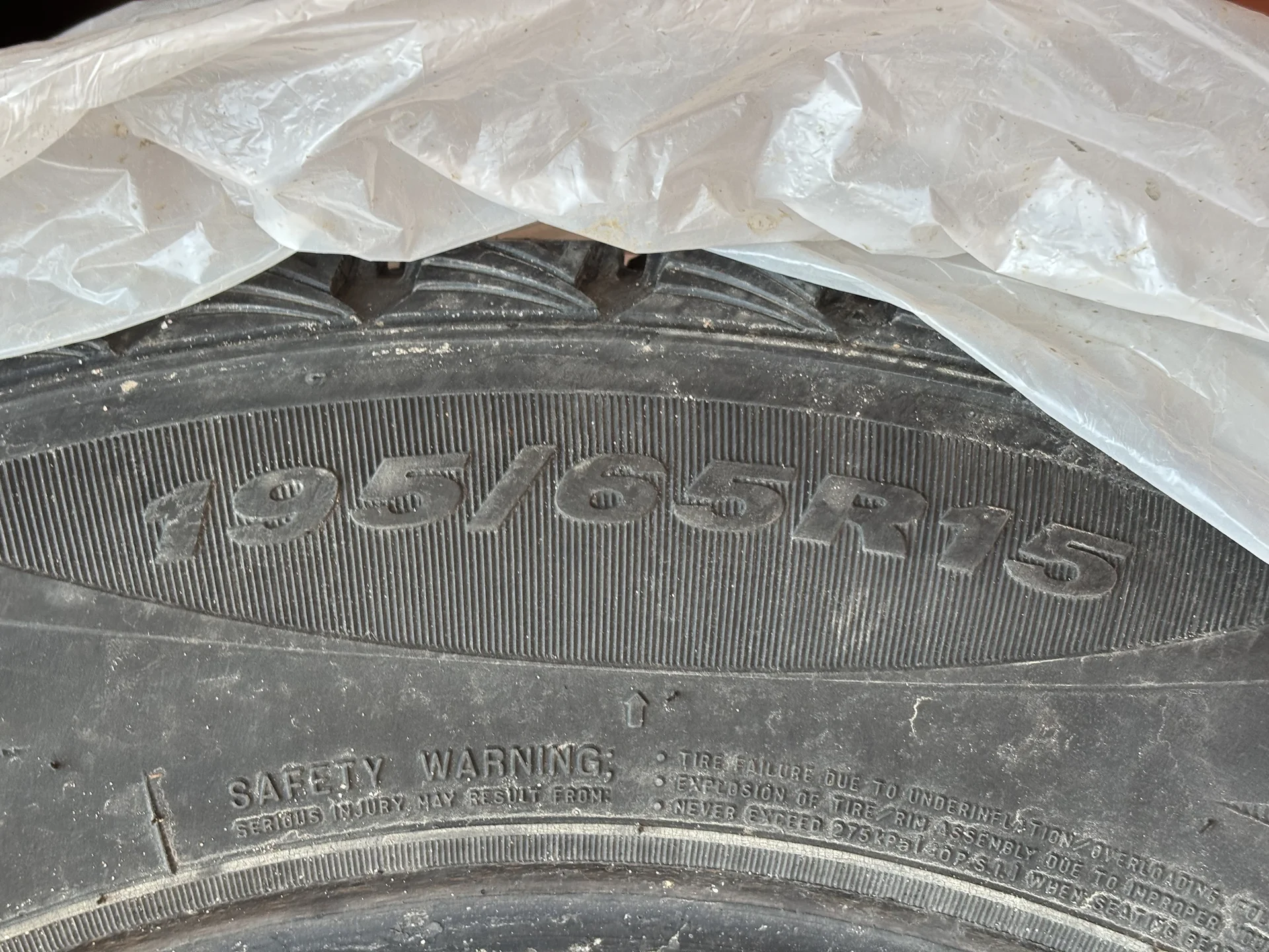 Roadstone Winguard Ice 195/65/r15 - миниатюра 4