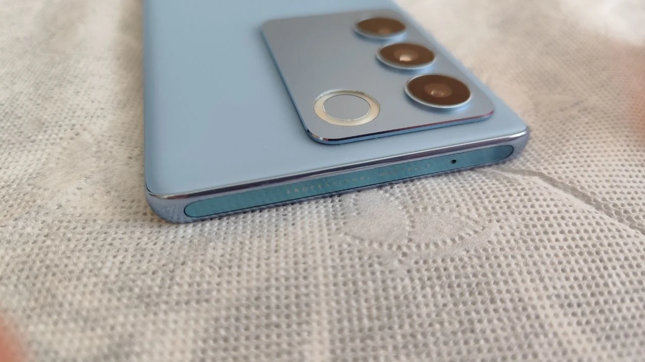 Смартфон vivo V27, 8/256 ГБ, 2 SIM - миниатюра 4