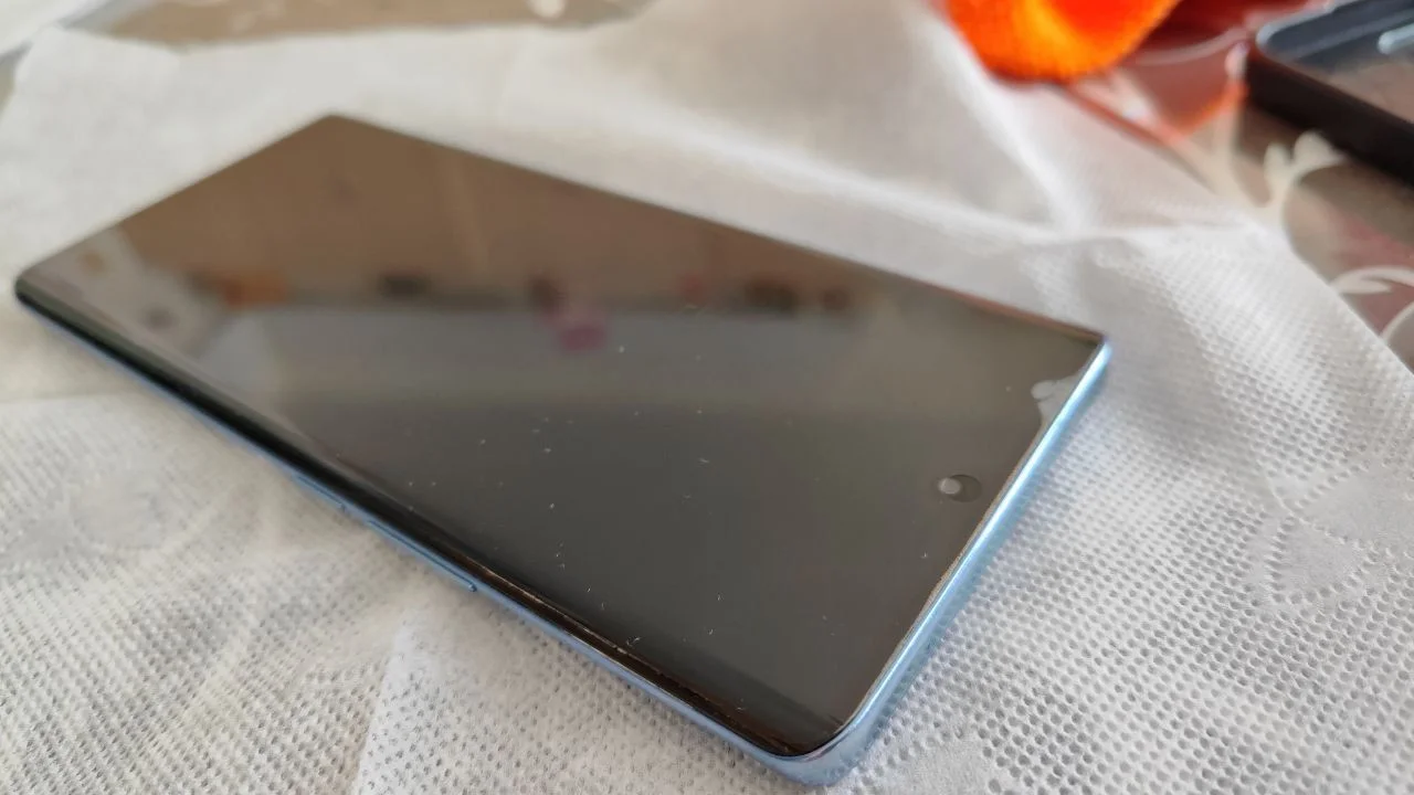 Смартфон vivo V27, 8/256 ГБ, 2 SIM - миниатюра 6