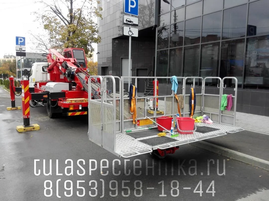 Мытье окон и фасадов с автовышки - миниатюра 5