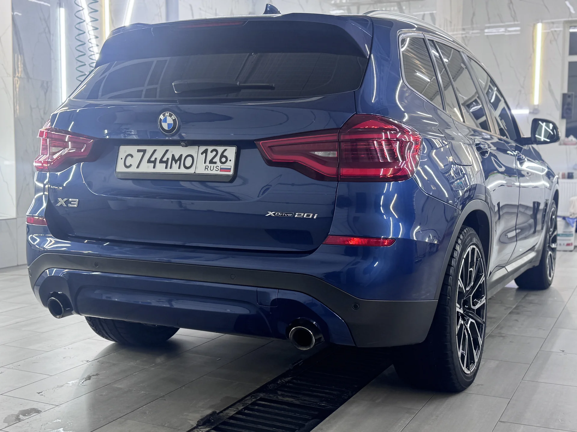 BMW X3 - миниатюра 3