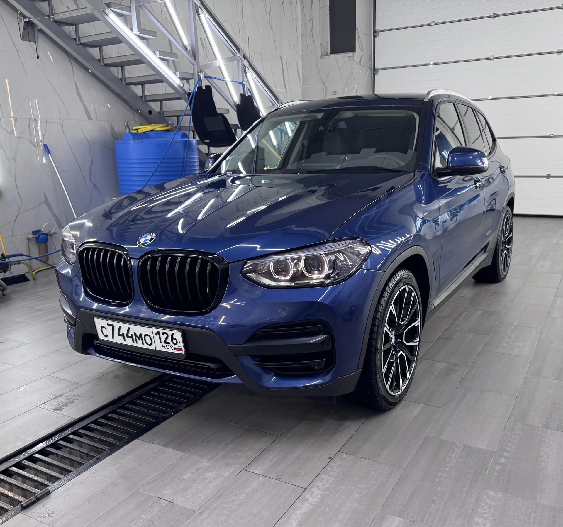 BMW X3 - миниатюра 8