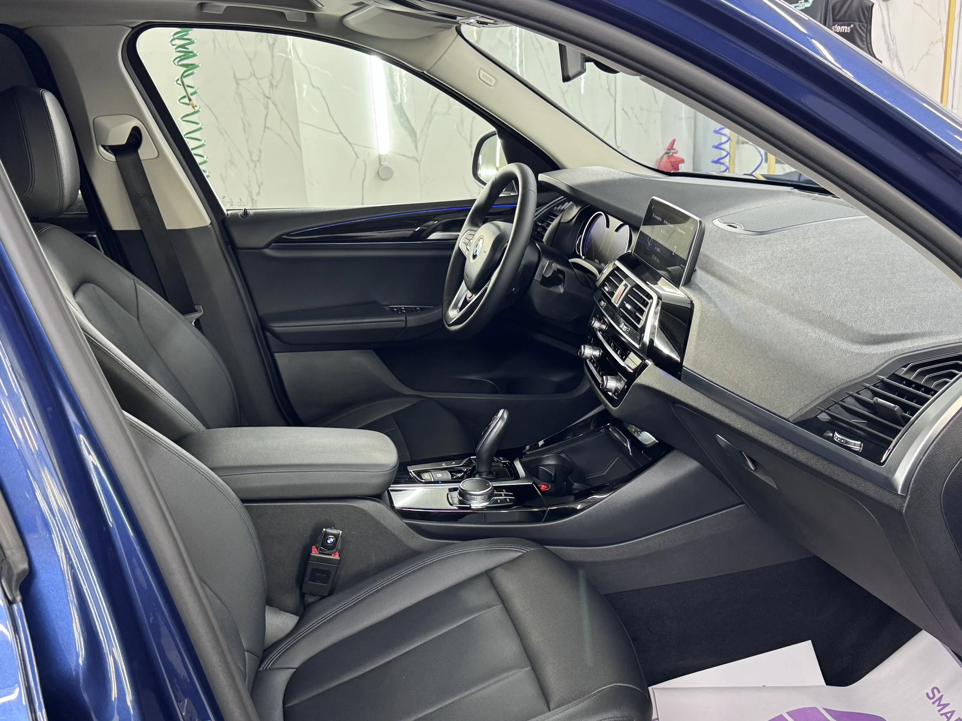 BMW X3 - миниатюра 11