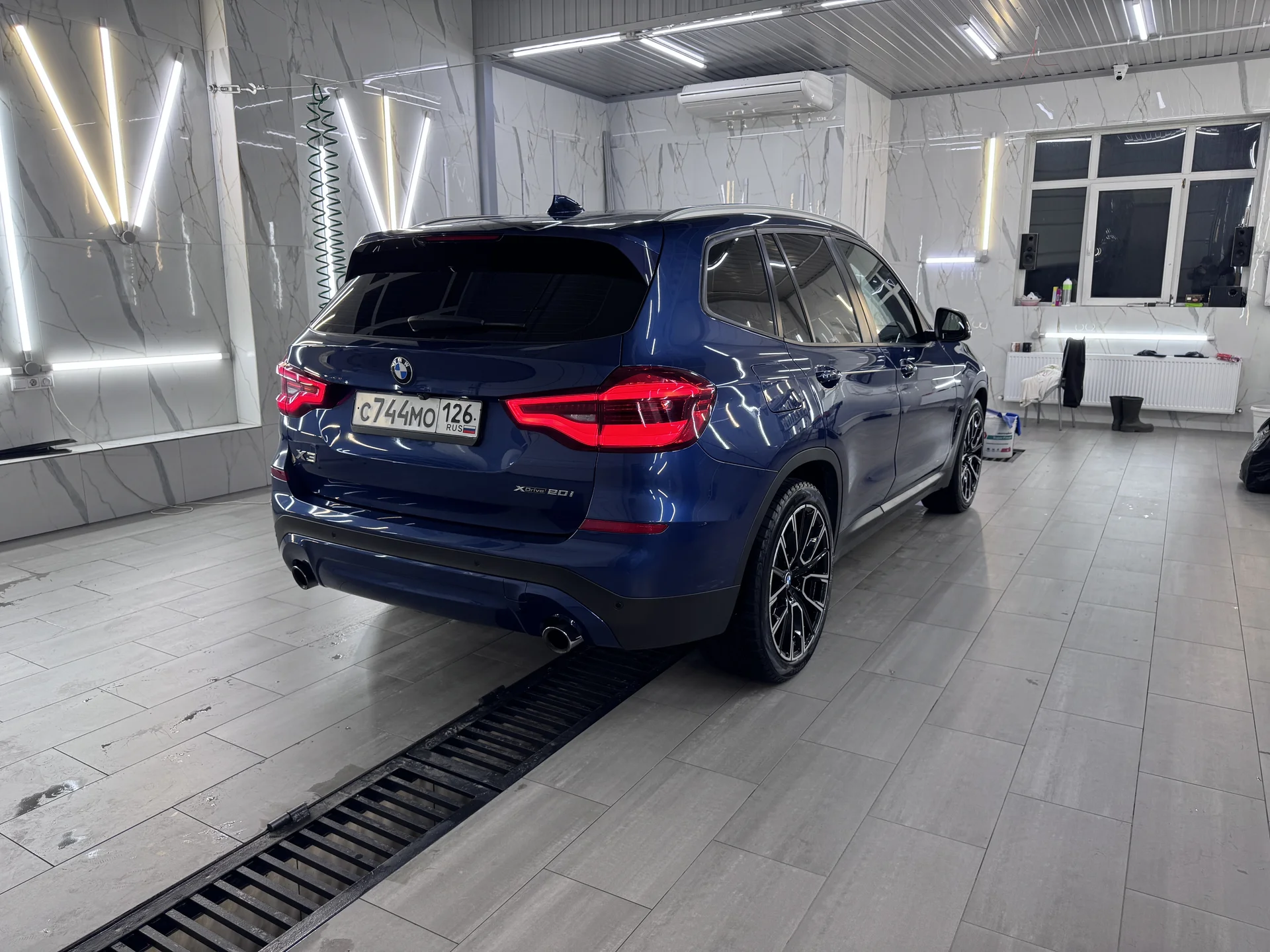 BMW X3 - миниатюра 12