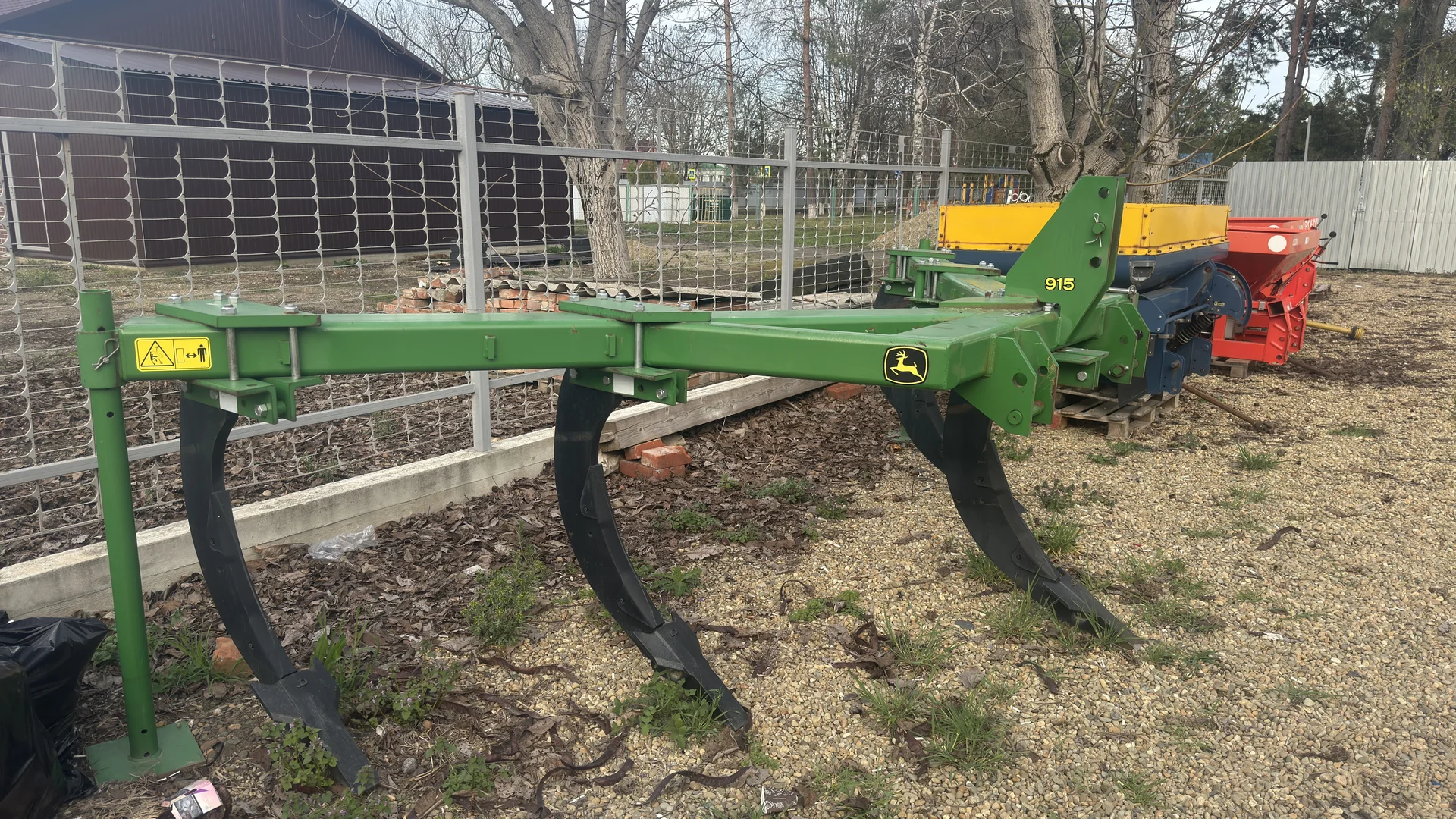 Глубокорыхлители (чизели) John Deere - изображение 1