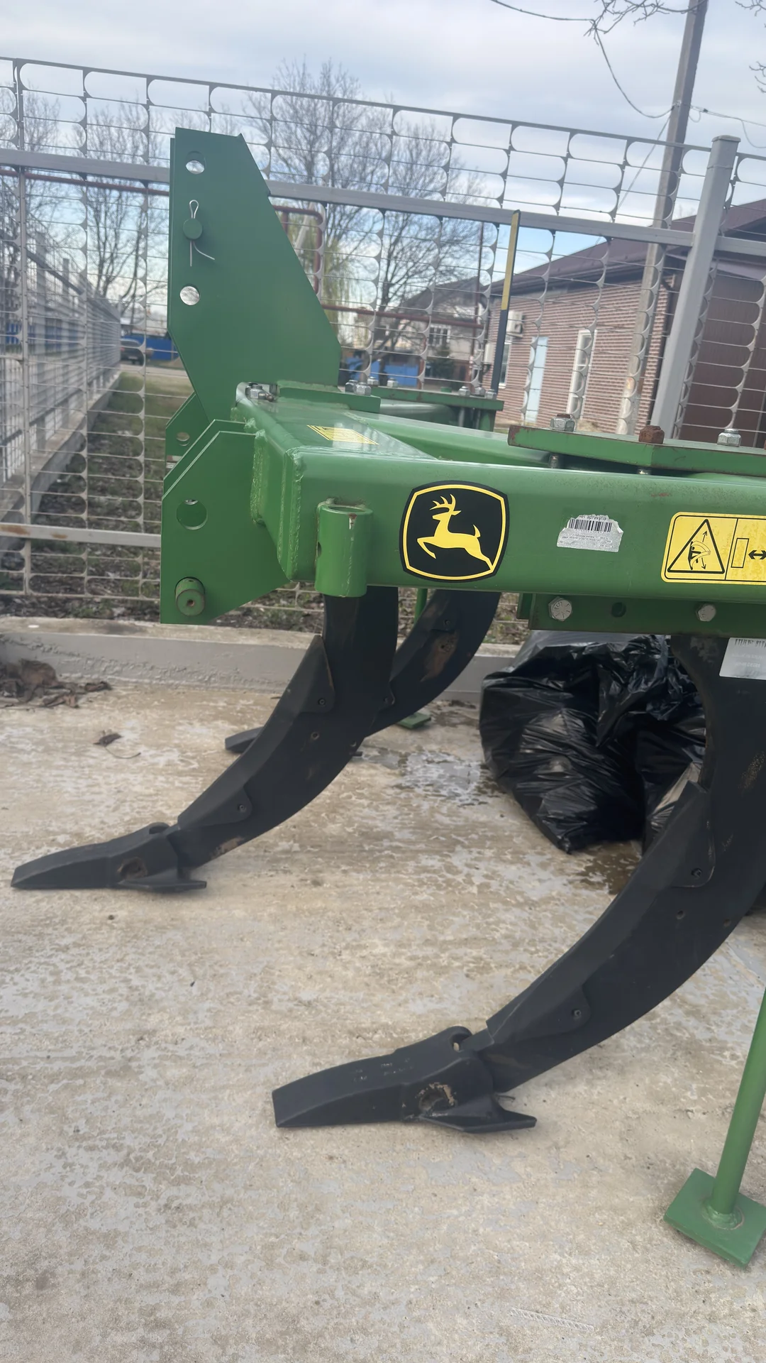 Глубокорыхлители (чизели) John Deere - миниатюра 5