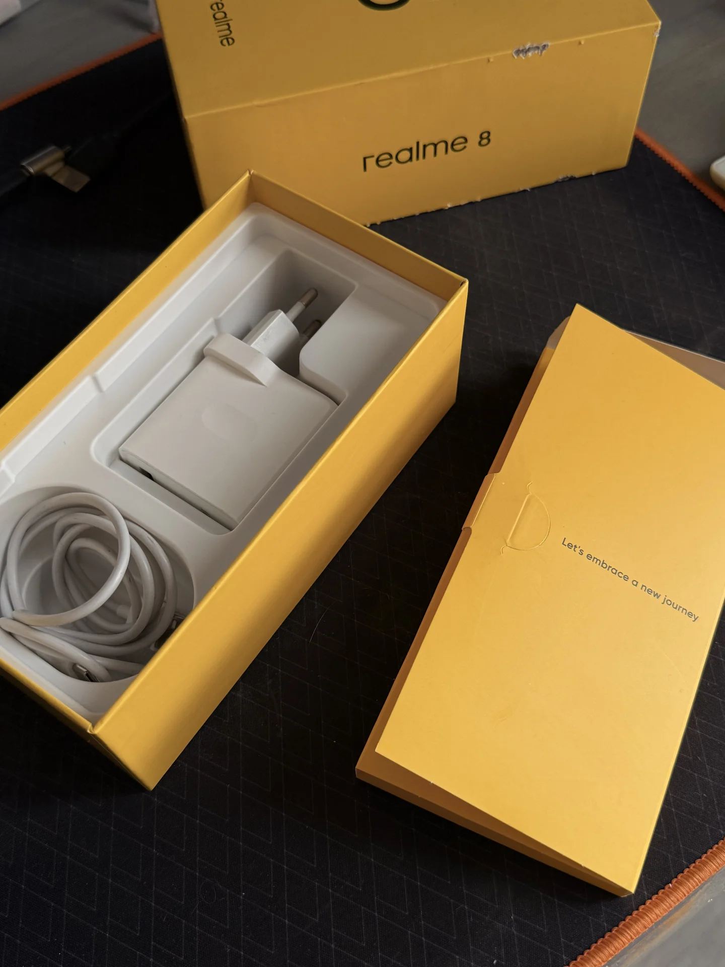 мобильный телефон Realme 8 - миниатюра 2