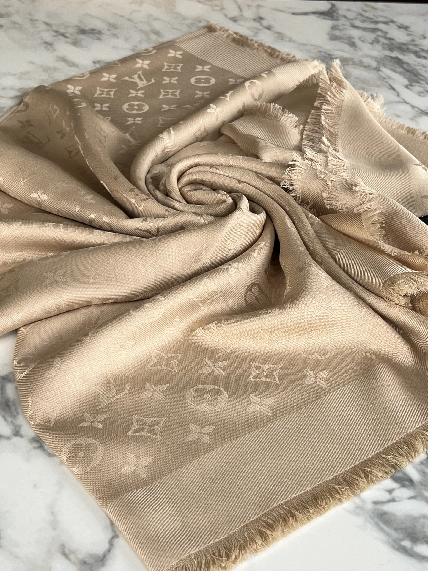 Шаль платок Louis Vuitton оригинал - миниатюра 2