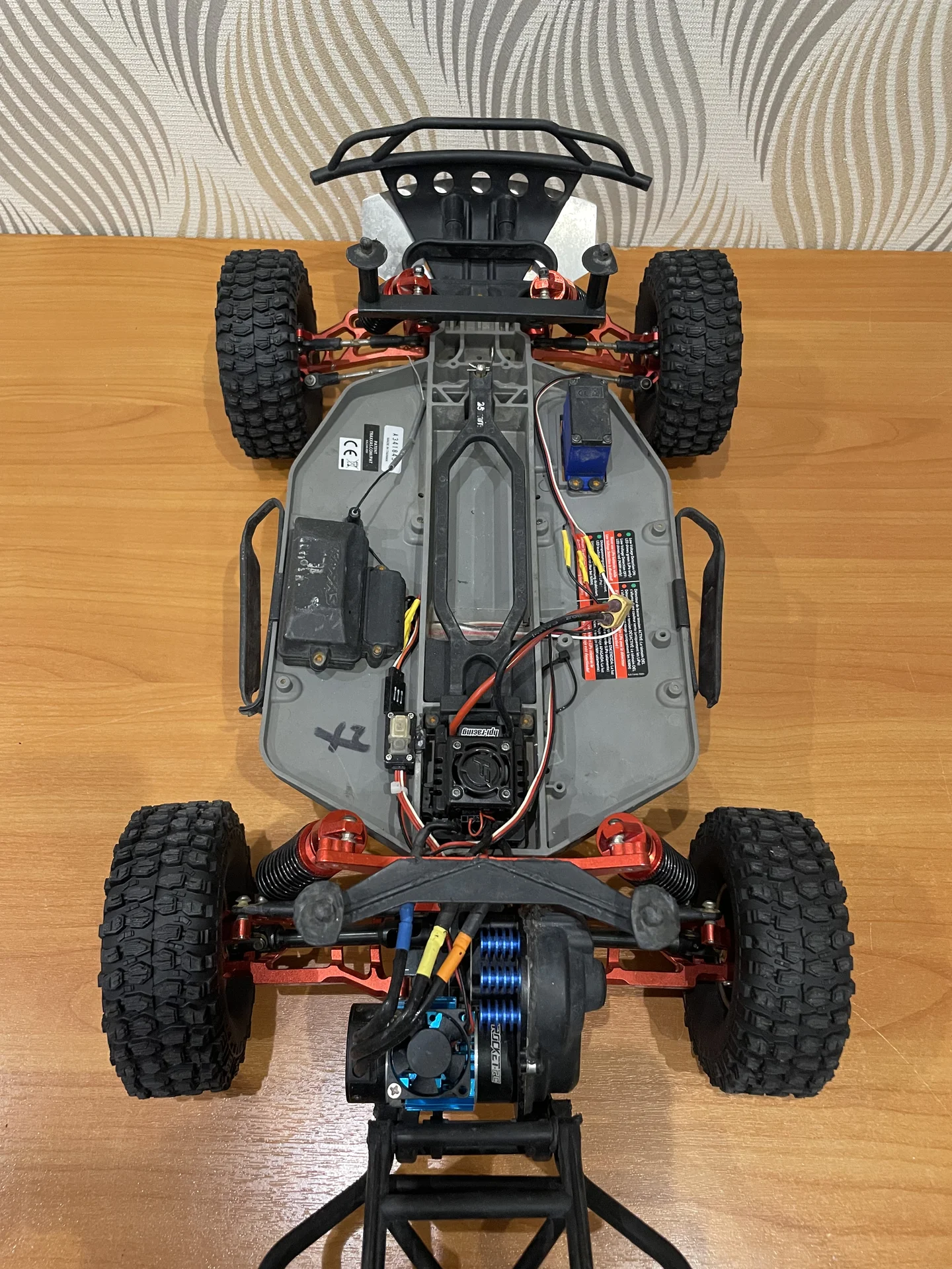Rc модель Traxxxsas slash 2wd - миниатюра 5