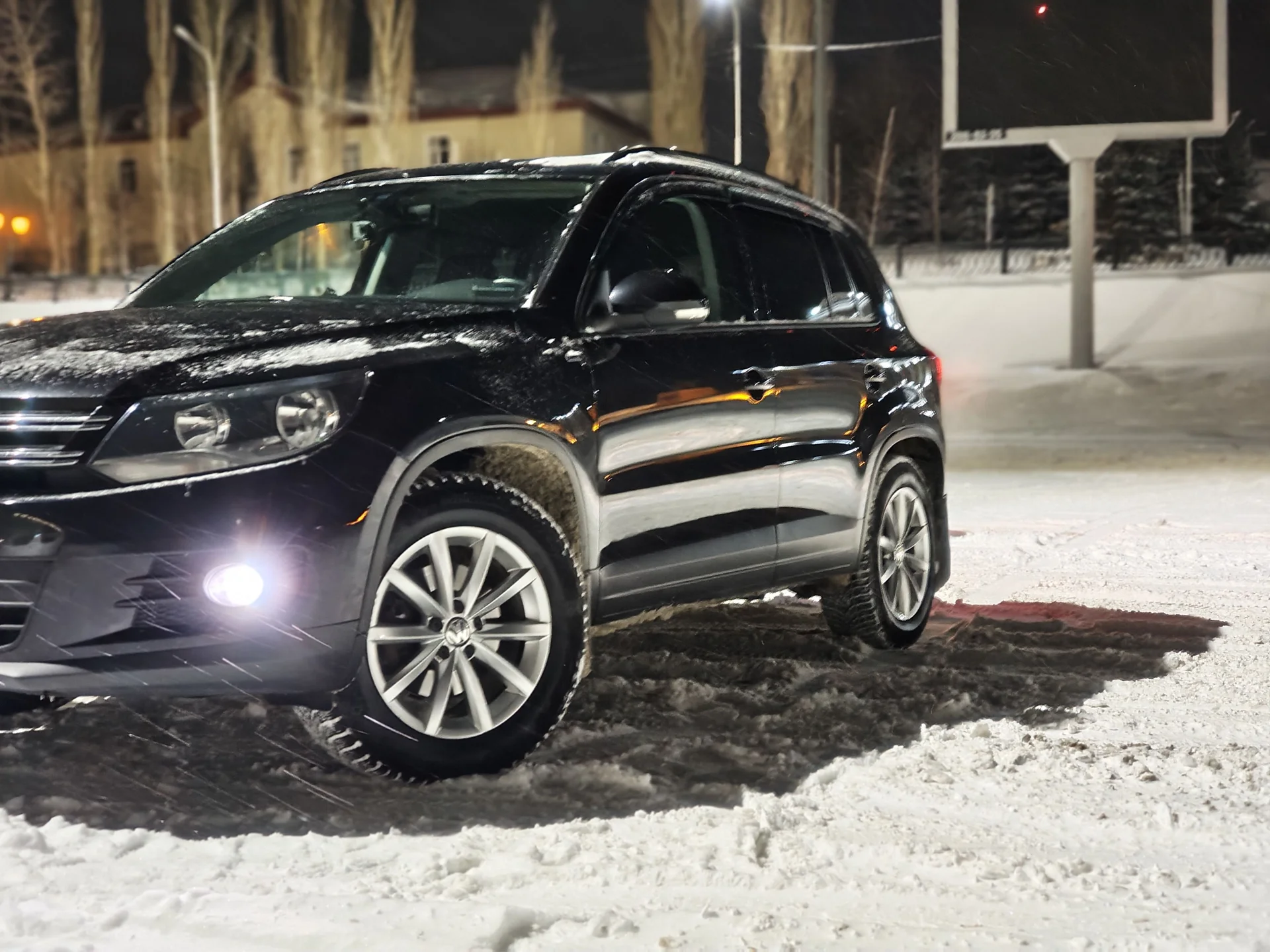 Volkswagen Tiguan 1g 2л 180л.с 4motion - миниатюра 3