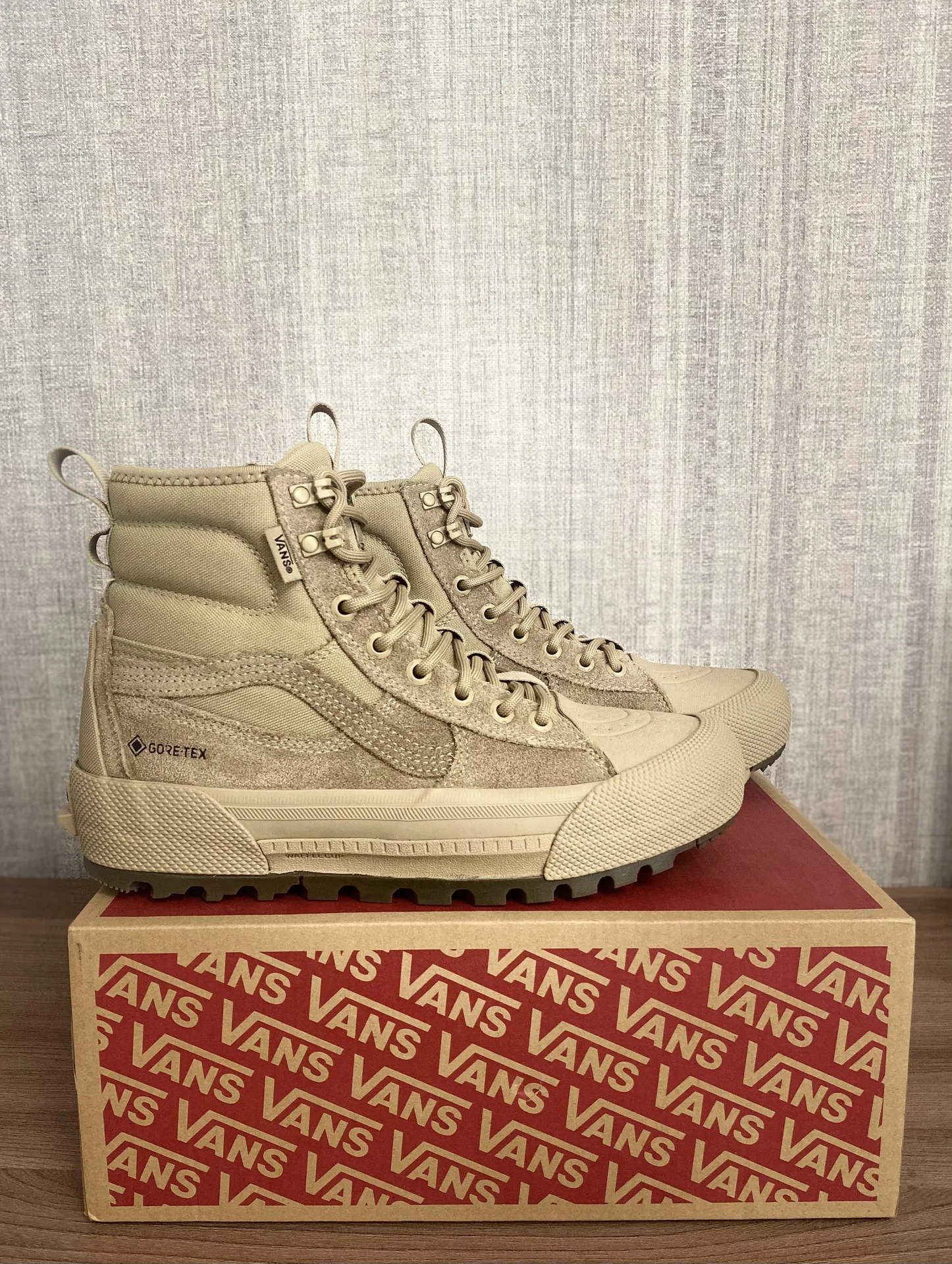 Ботинки Vans MTE Sk8-Hi GORE-TEX - миниатюра 2